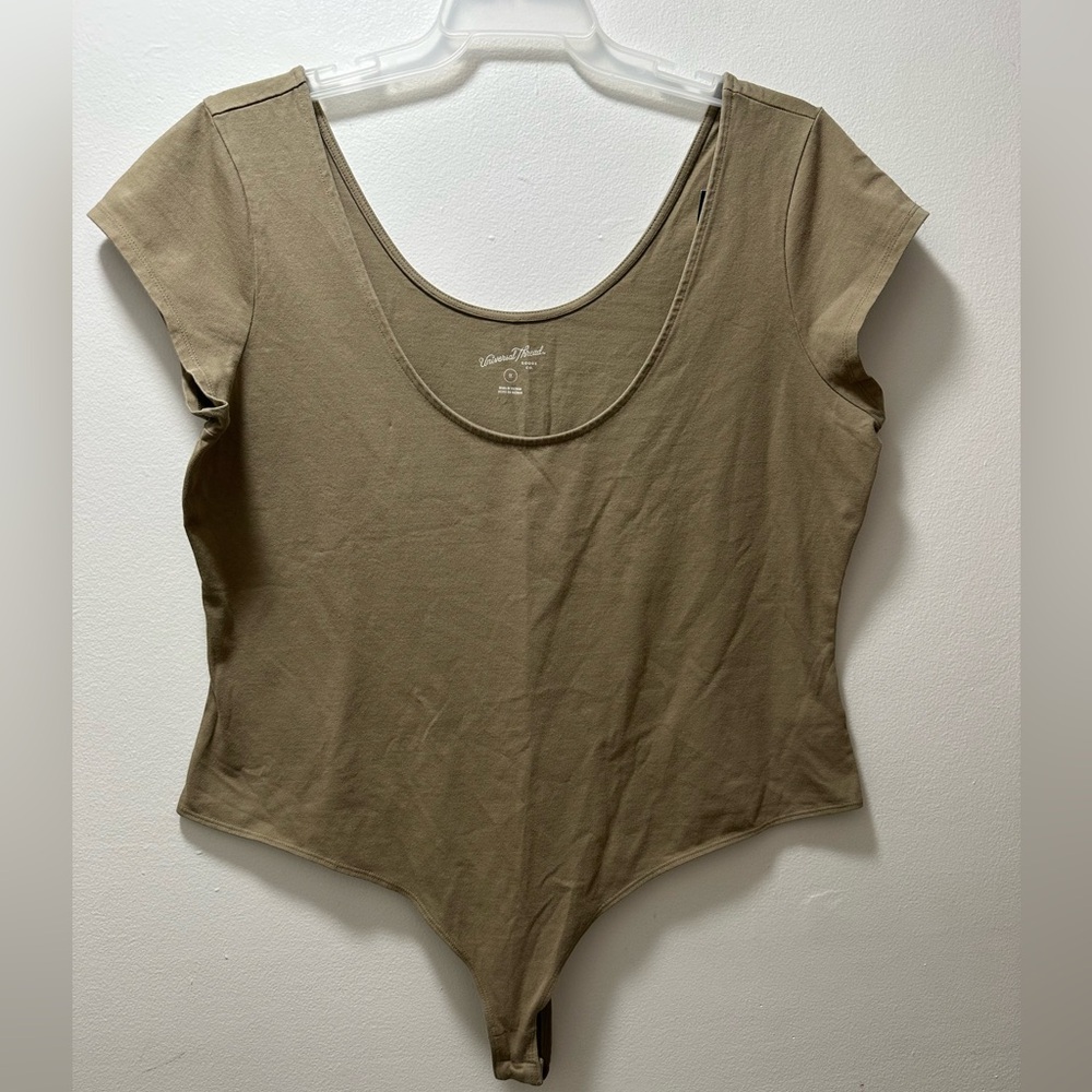 Universal Thread Bodysuit - Picture 3 of 7